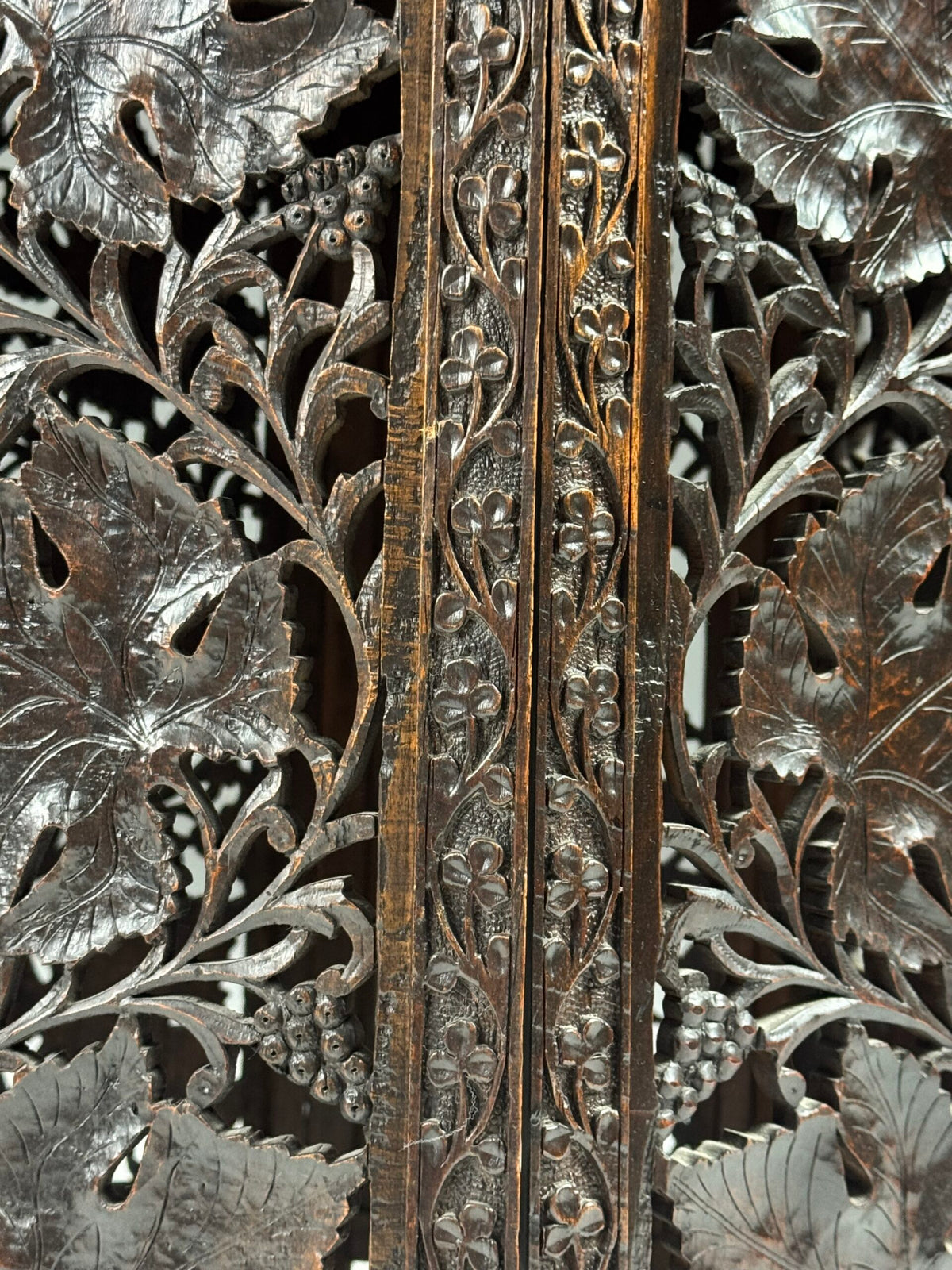 Anglo Indian Hand Carved Folding Side Table, 19th Century, photo 9