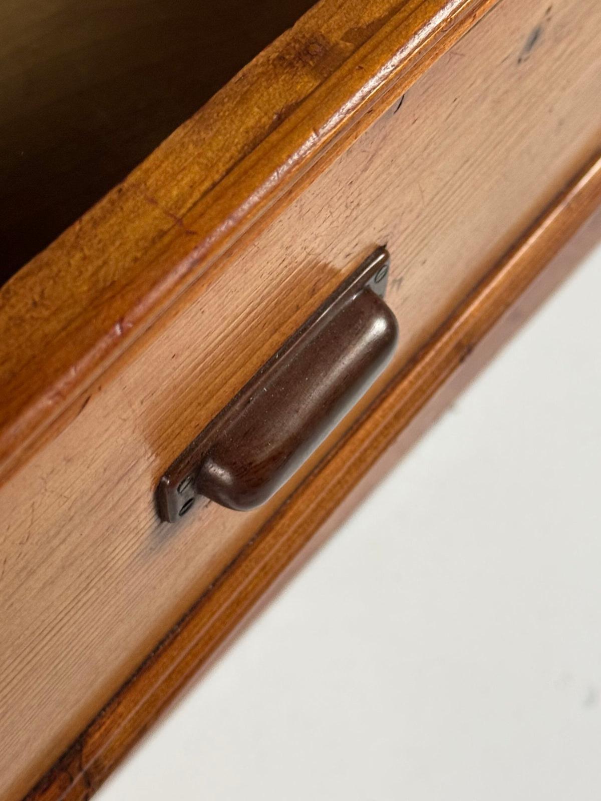 Very Long Pine Apothecary Cabinet with 15 Drawers, Mid 20th Century, photo 5