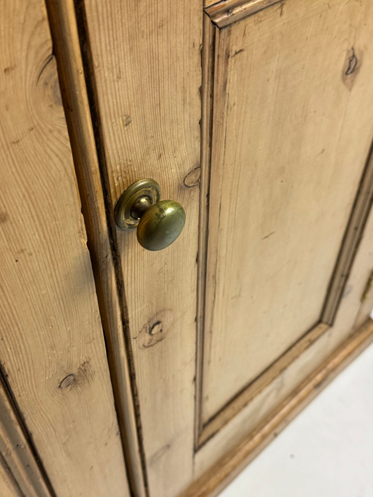 English Pine Sideboard, 19th Century, photo 3