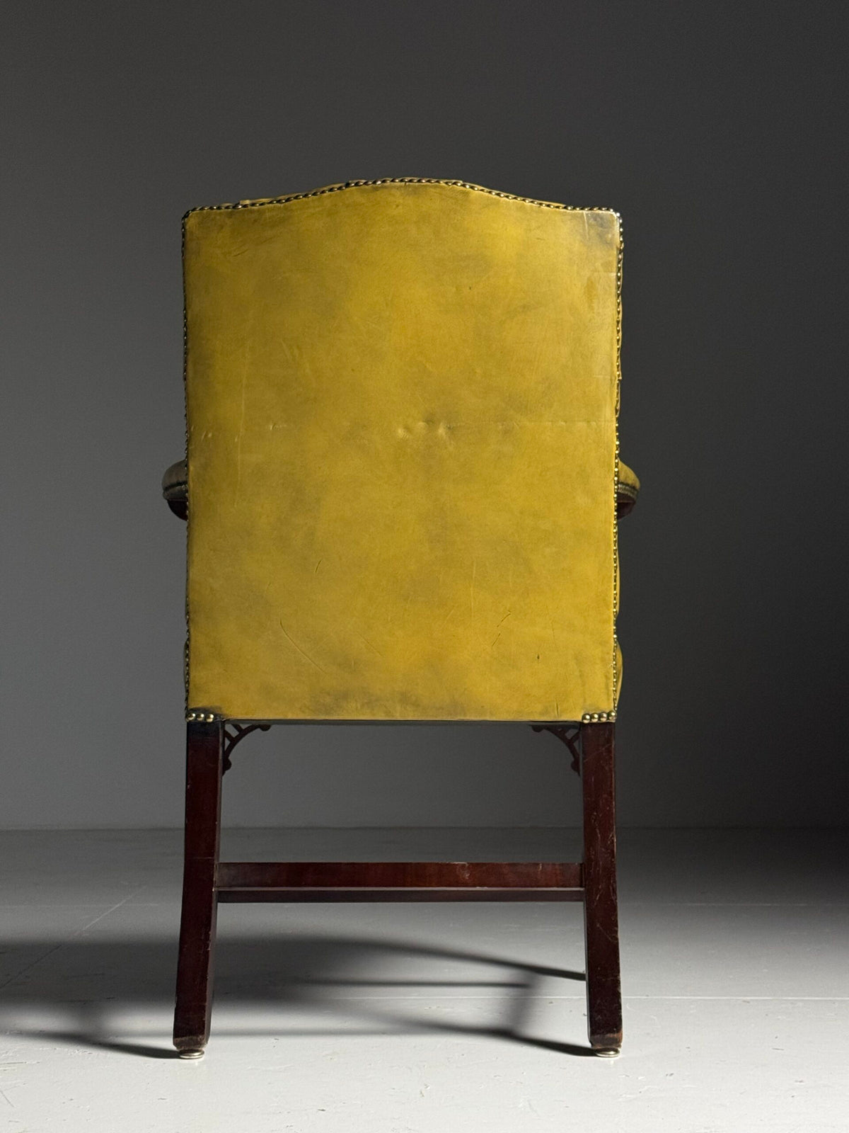 Mid 20th Century Green Leather Buttoned Desk Armchair, photo 4