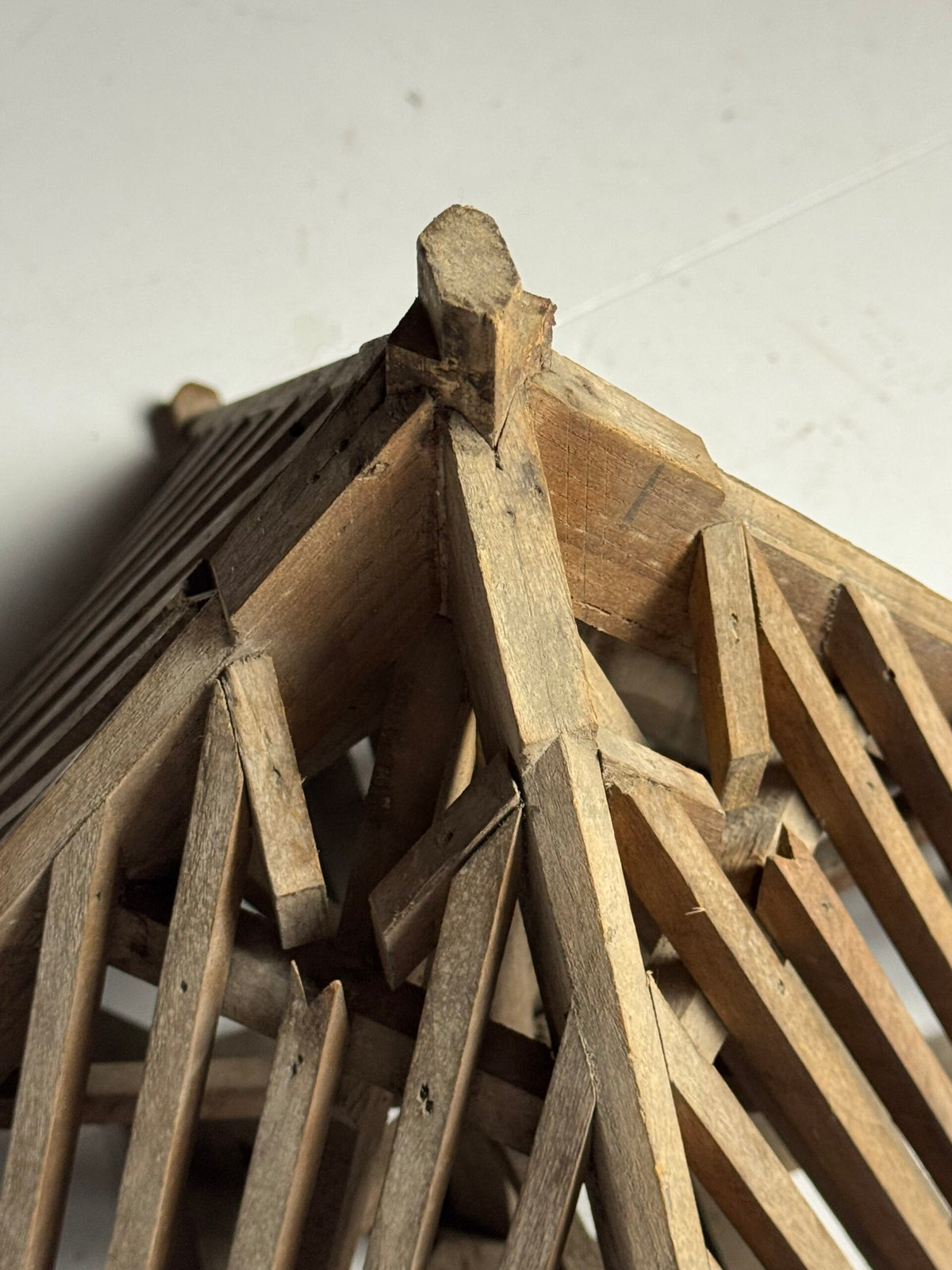 Pièce de Maîtrise Roof Construction, 20th Century, photo 4