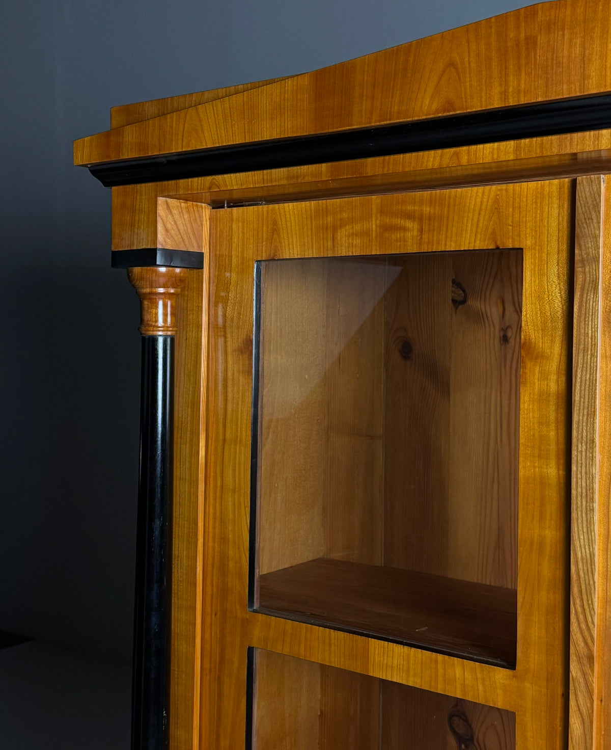 German Biedermeier Display Cabinet in Cherry Veneer, 19th Century, photo 21