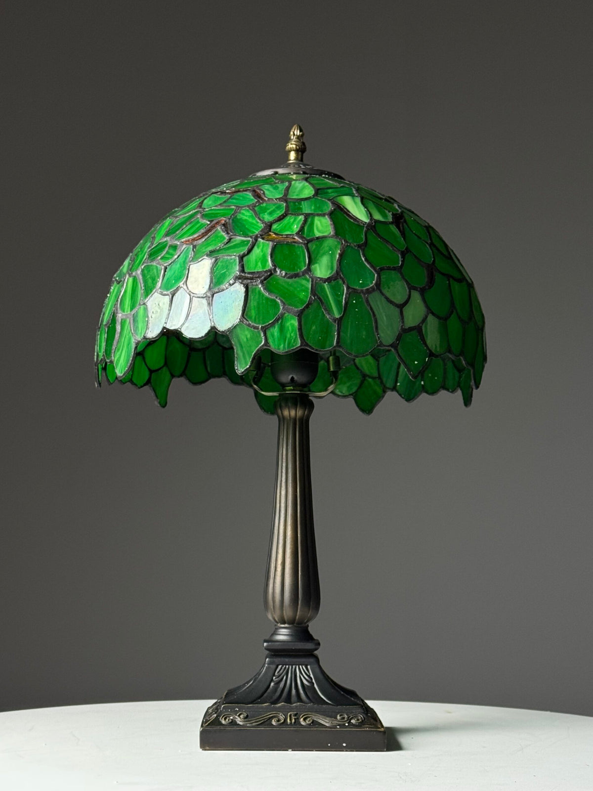Tiffany Style Green Glass Table Lamp, photo 7