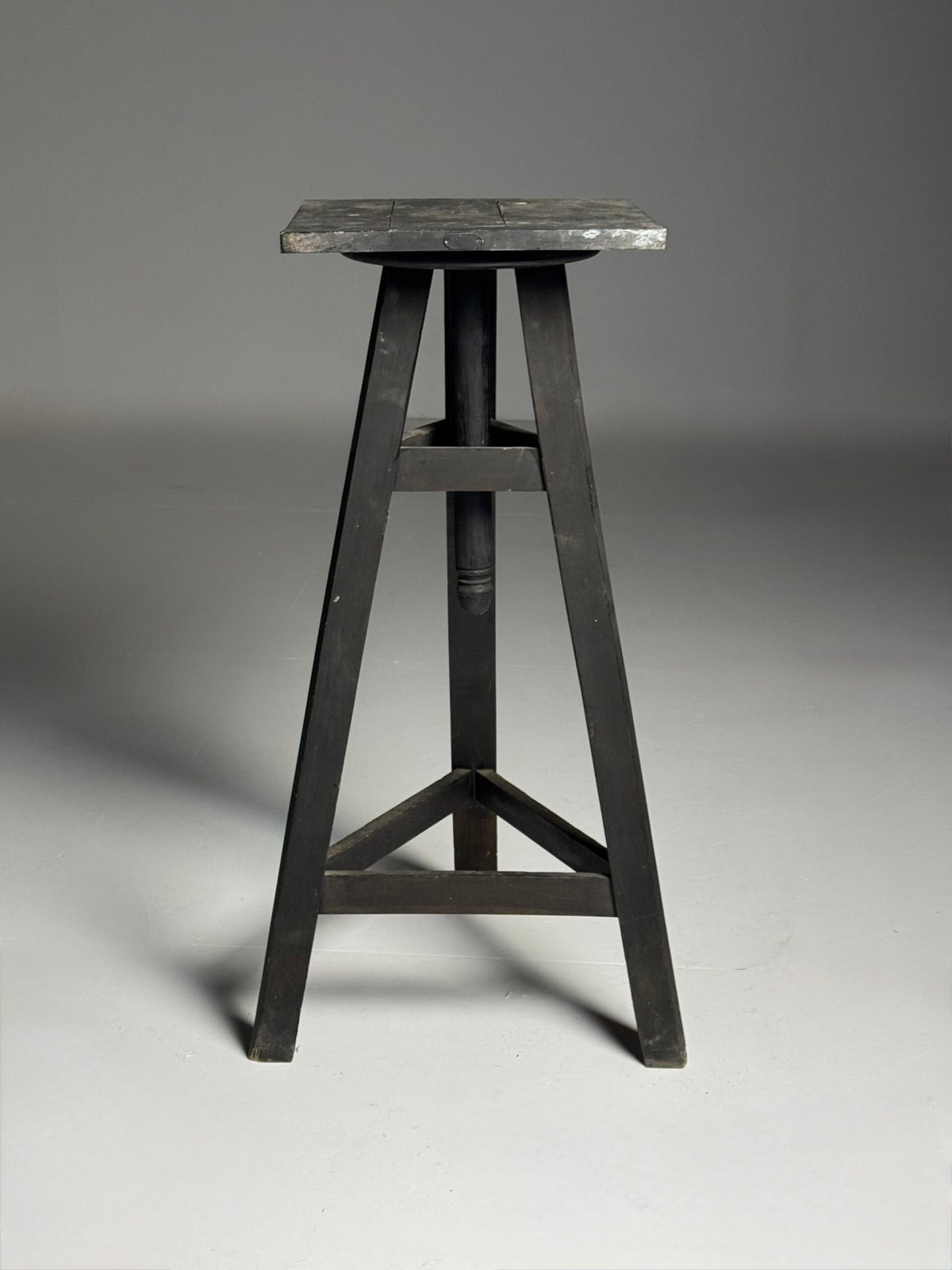 Vintage Ebonised Oak Sculpture Stand, Paris, Mid 20th Century, photo 9