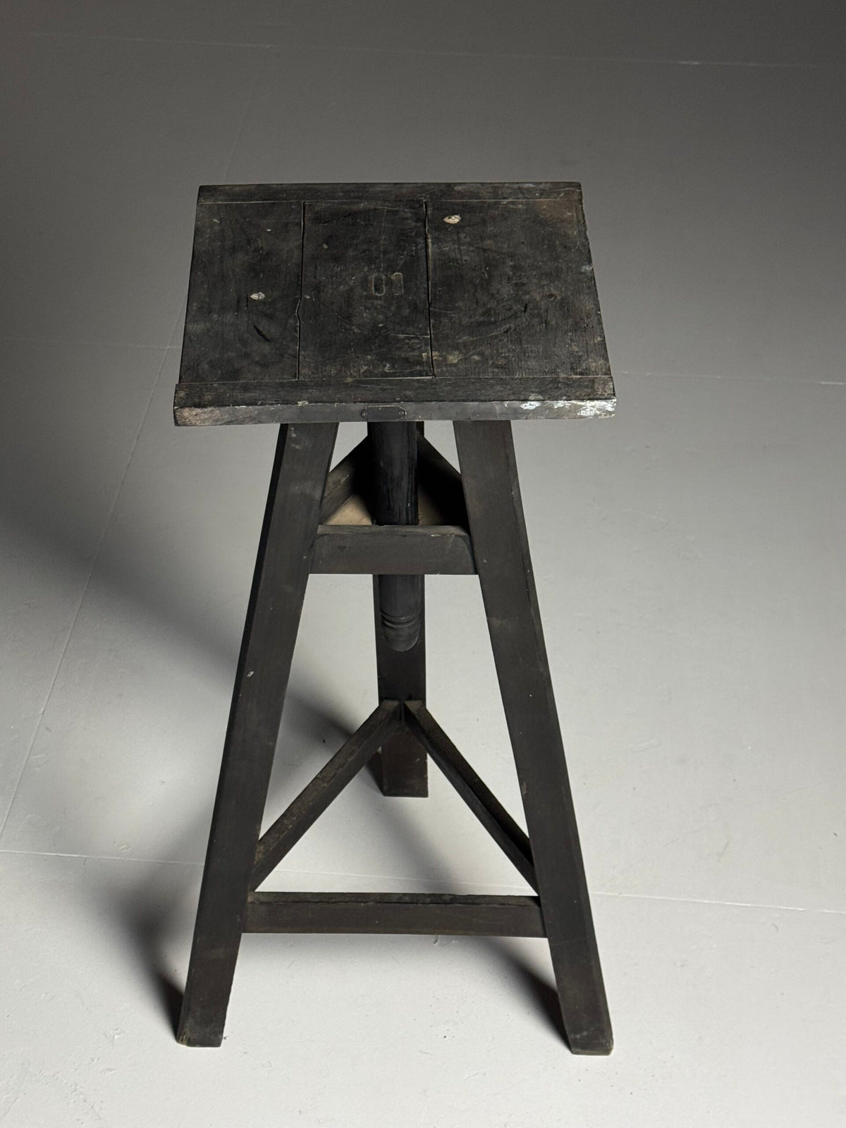 Vintage Ebonised Oak Sculpture Stand, Paris, Mid 20th Century, photo 7