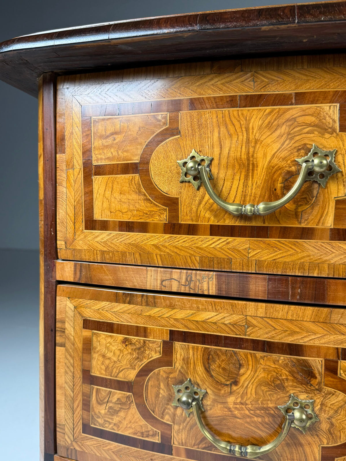 French Marquetry Chest of Drawers, Dauphine, 18th Century, photo 14