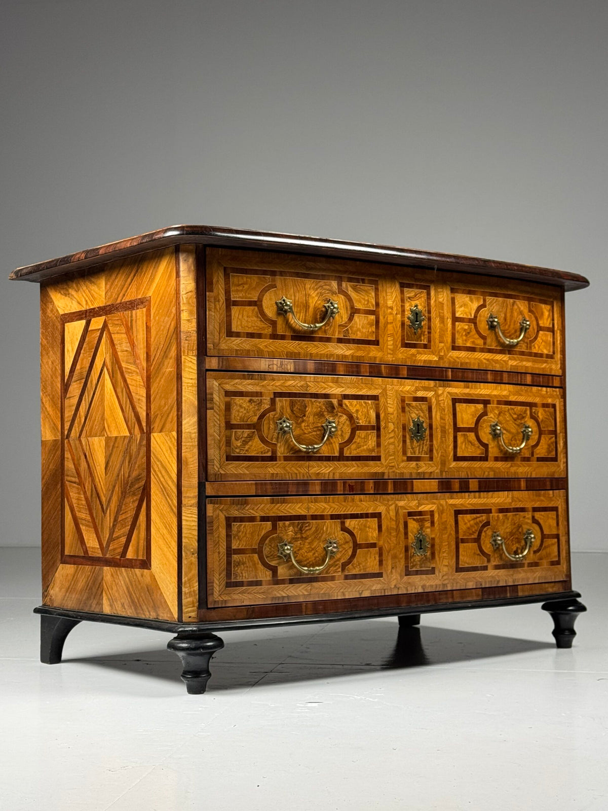French Marquetry Chest of Drawers, Dauphine, 18th Century, photo 12