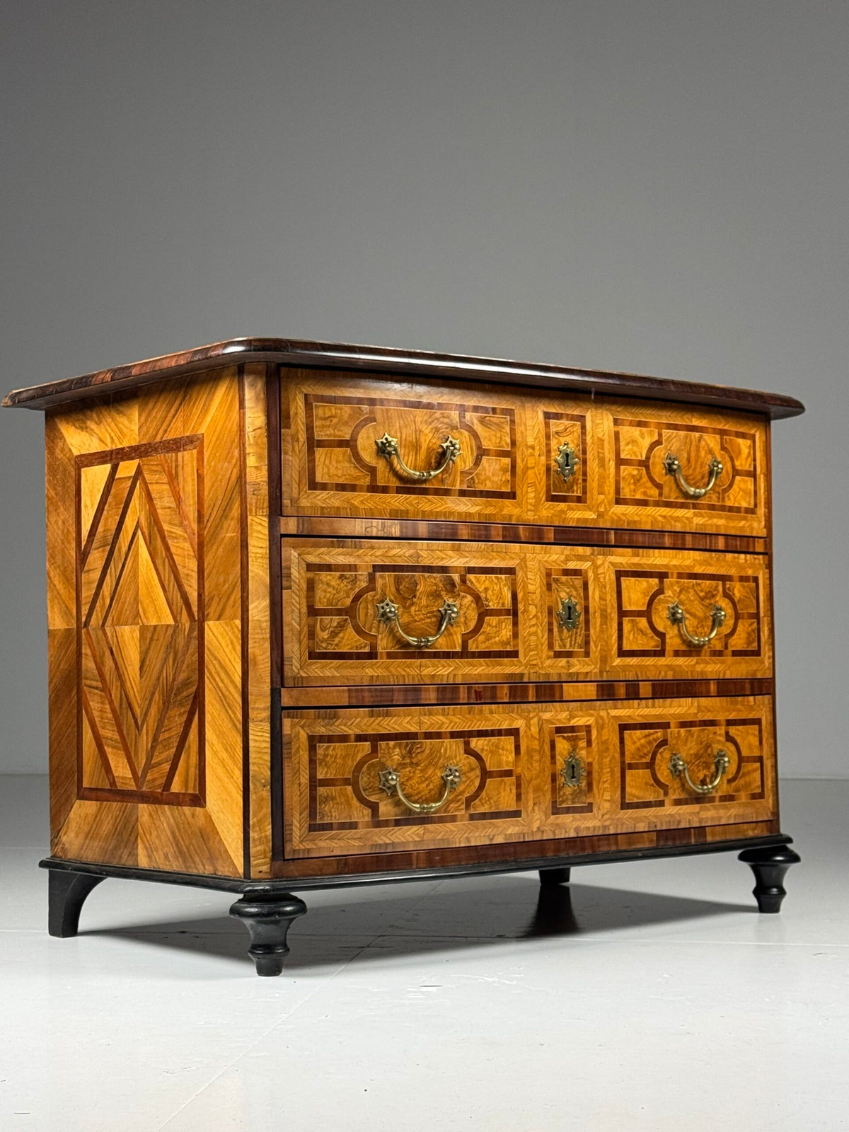 French Marquetry Chest of Drawers, Dauphine, 18th Century, photo 9