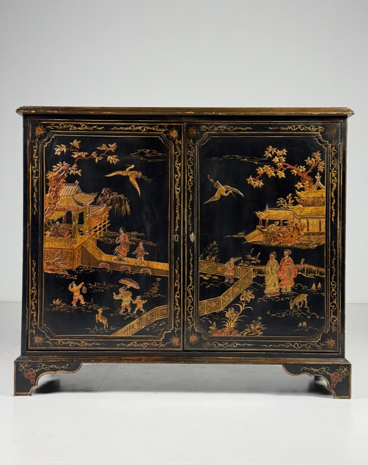 English Black Lacquer Chinoiserie Cabinet, Mid 20th Century, photo 6