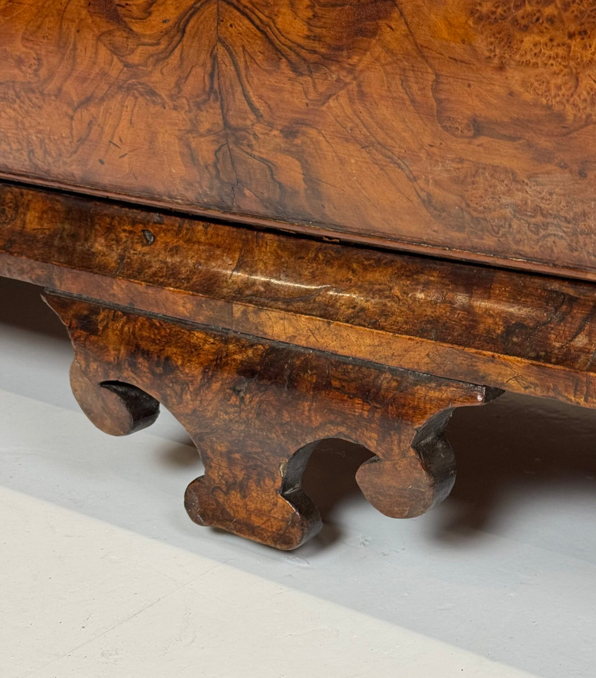 Dutch Burr Walnut Cabinet, circa 1740, photo 36