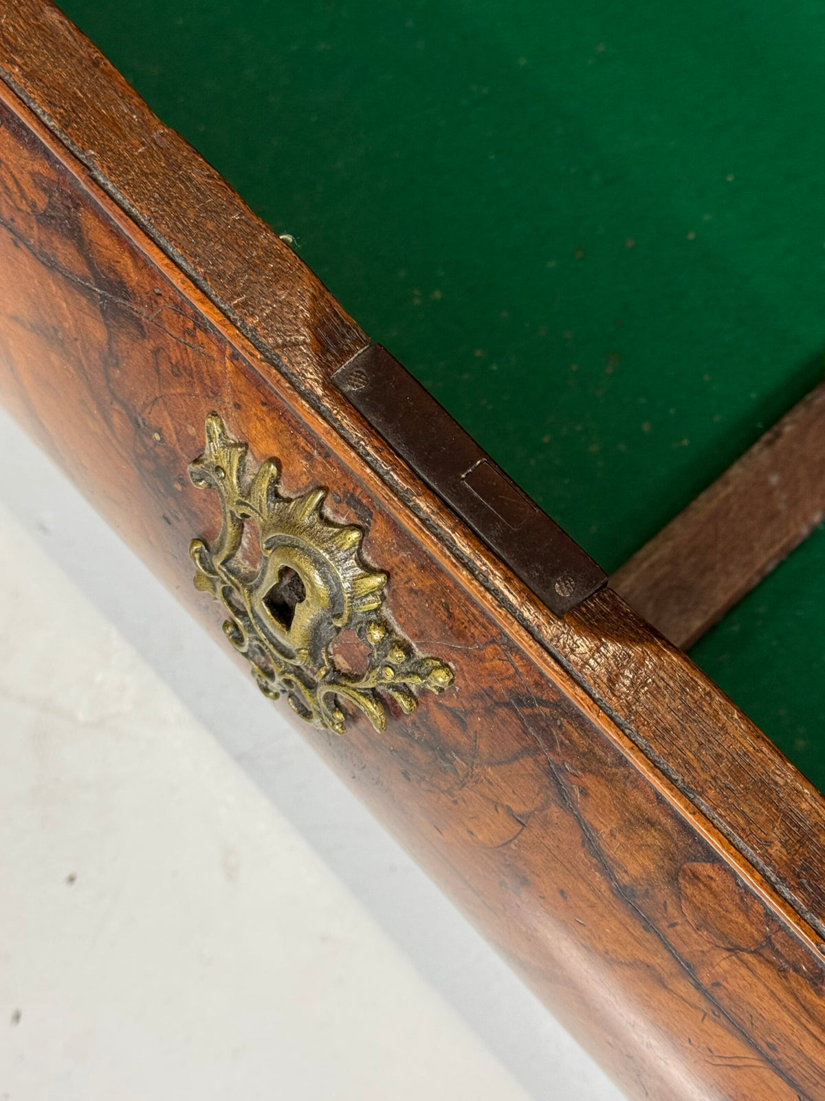 Dutch Burr Walnut Cabinet, circa 1740, photo 33