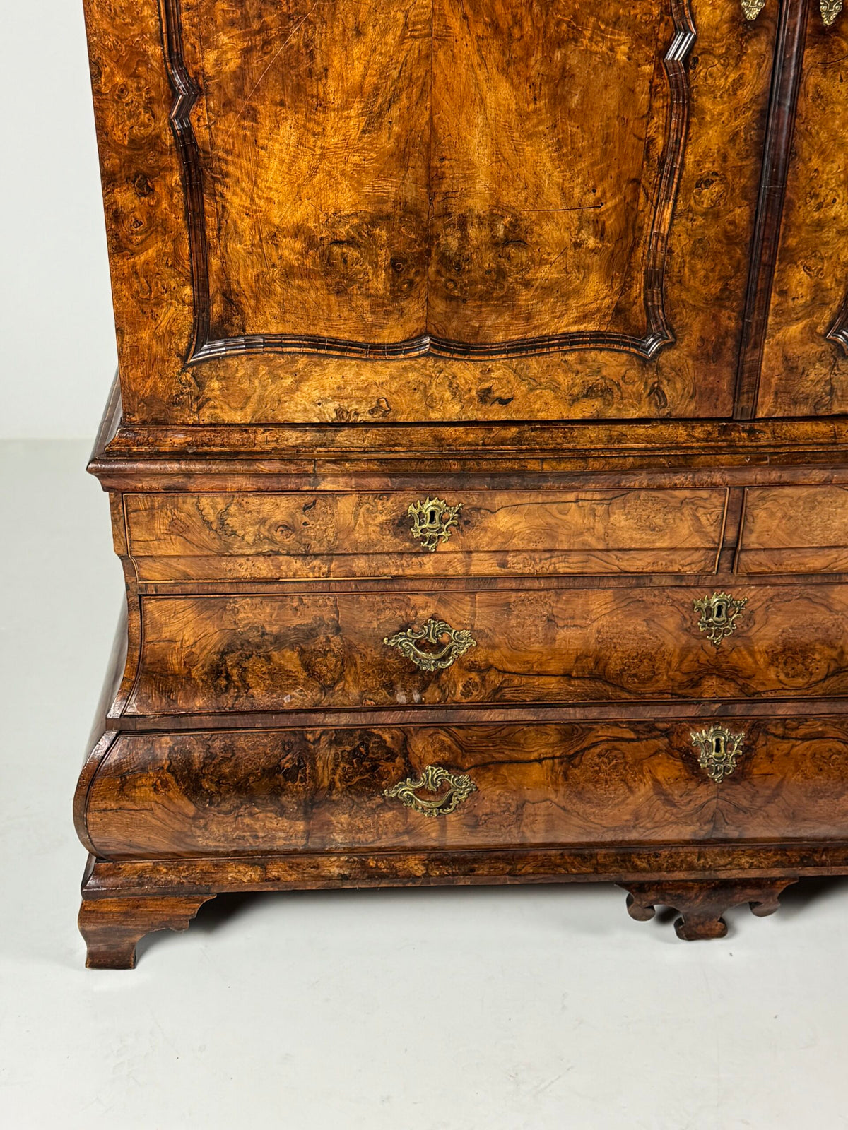 Dutch Burr Walnut Cabinet, circa 1740, photo 17