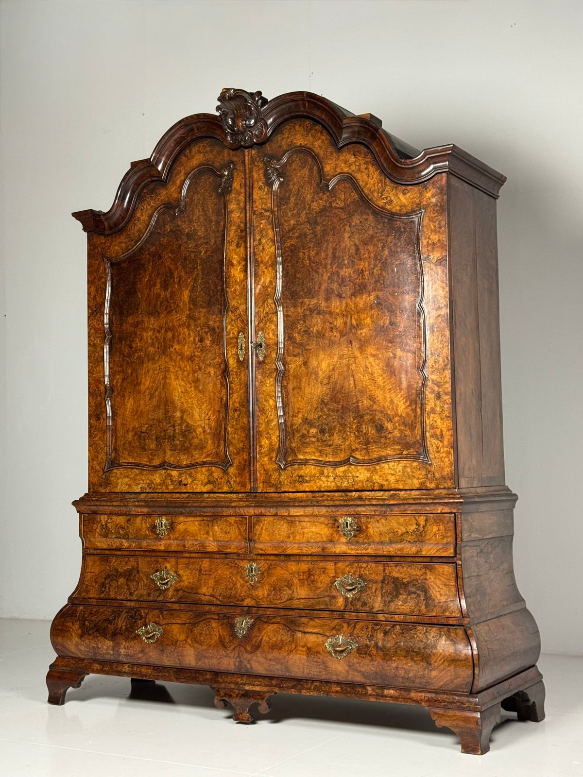 Dutch Burr Walnut Cabinet, circa 1740, photo 12