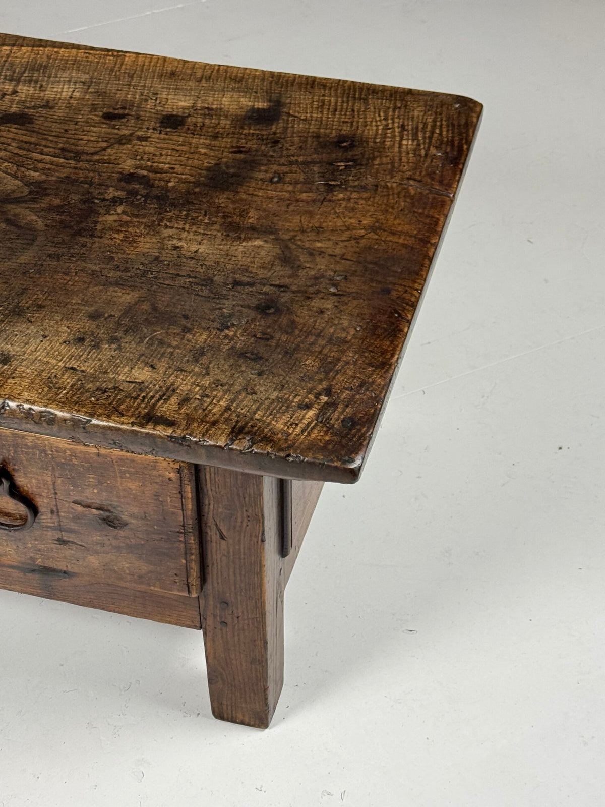 Spanish Walnut Coffee Table with Three Drawers, 18th Century, photo 19