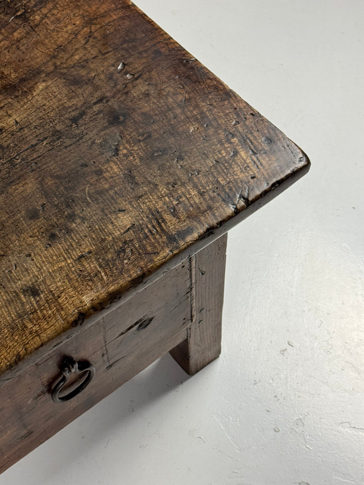 Spanish Walnut Coffee Table with Three Drawers, 18th Century, photo 15