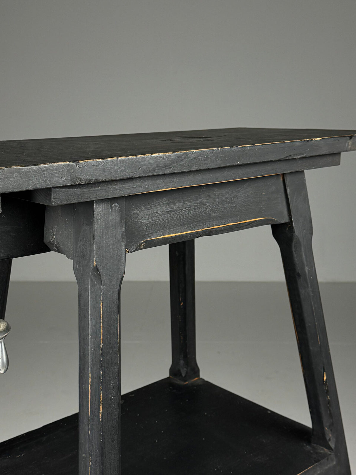 French Black Painted Sculpture Stand on Wheels, Mid to Late 20th Century, photo 11
