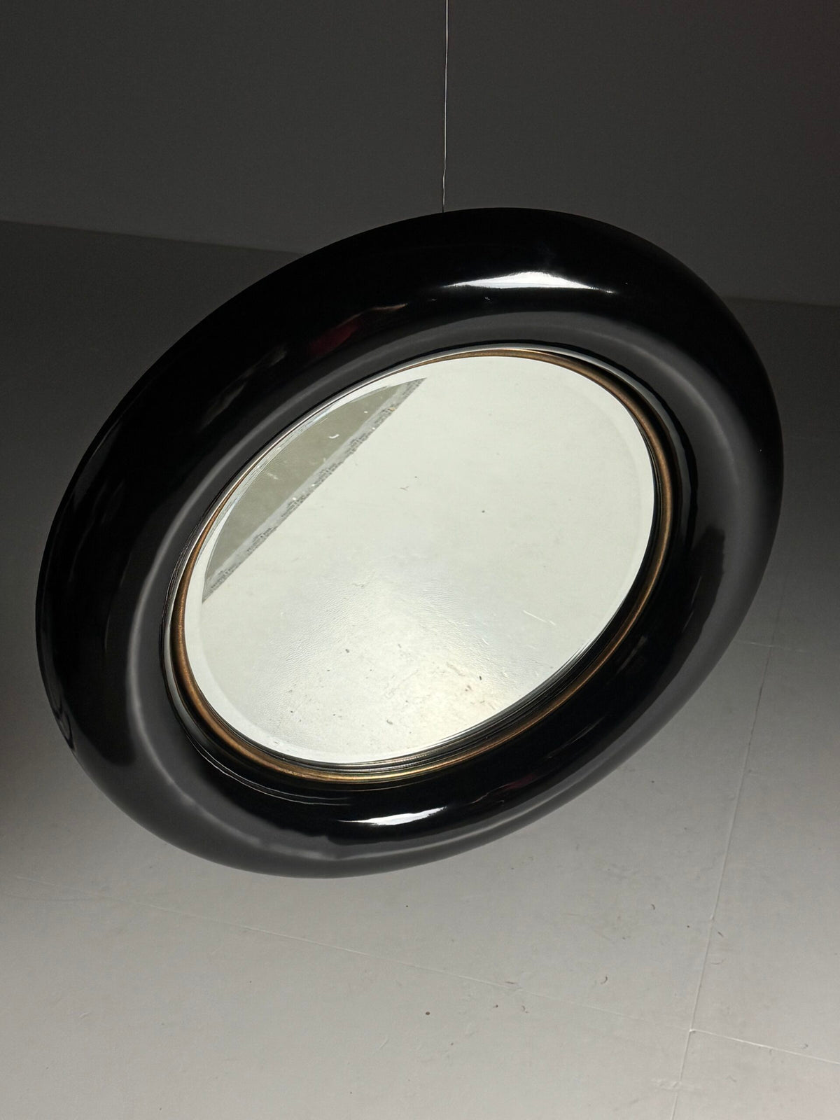 Vintage Round Black High Gloss Mirror, 1980s, photo 10