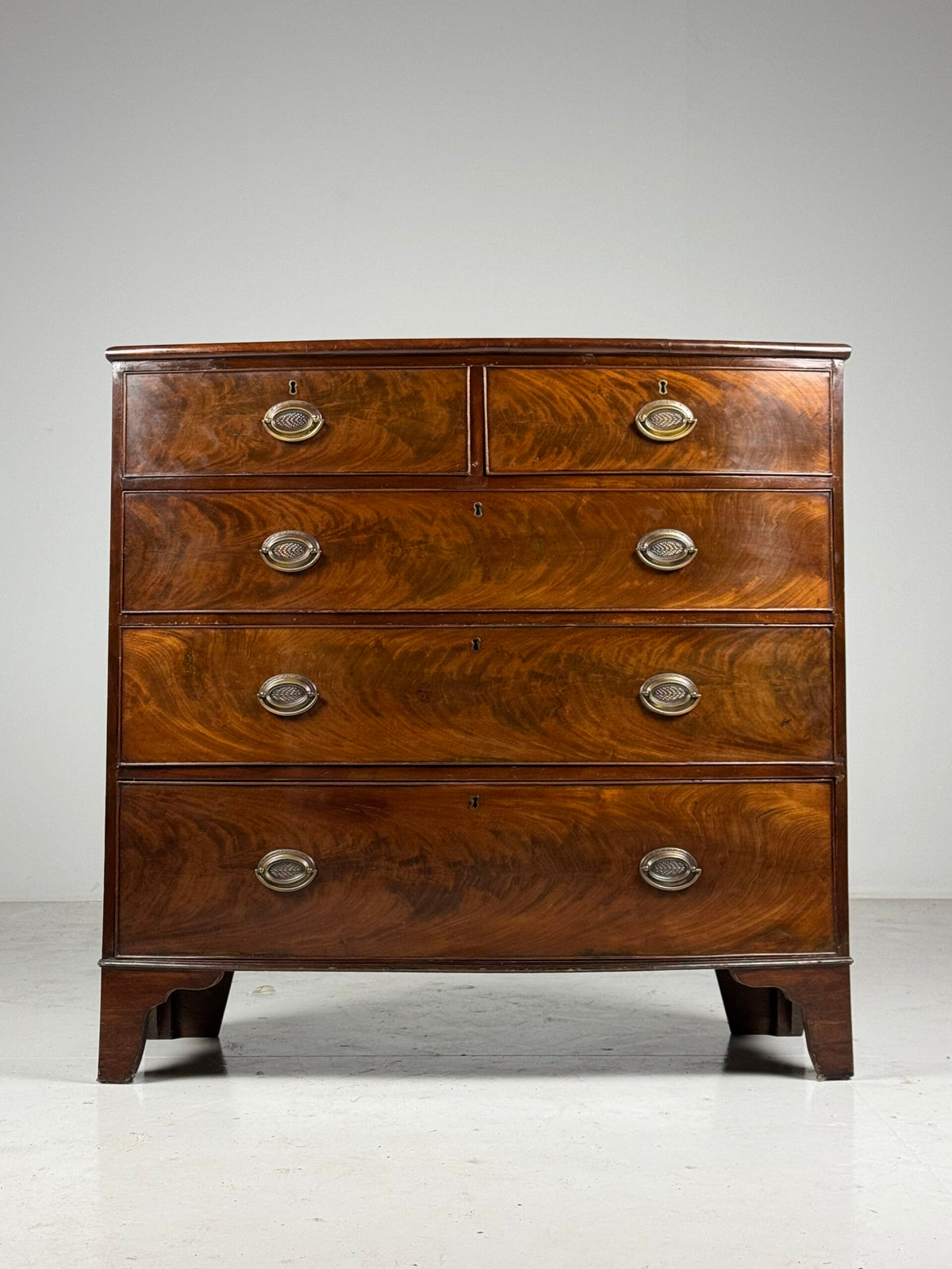 Mahogany Bowfront Chest of Drawers, England, Late 19th Century, photo 4