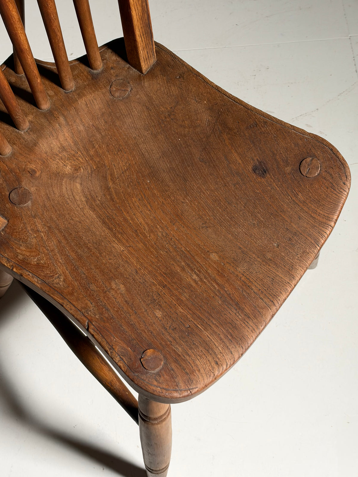 Set of 6 English Windsor chairs