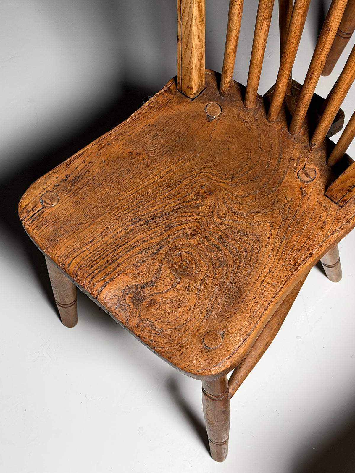 Set of 6 Windsor chairs