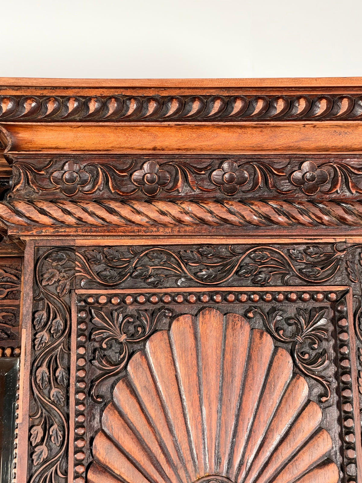 20th-century Anglo-Indian cabinet in teak