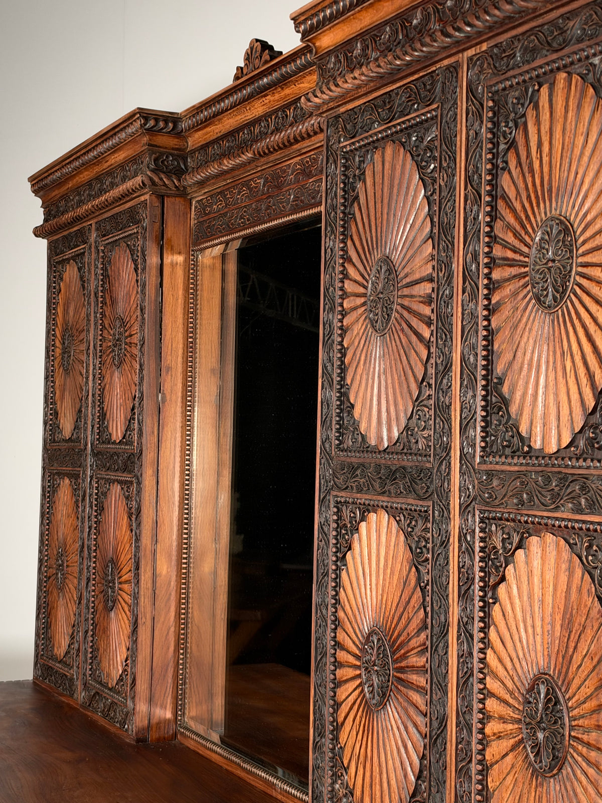 20th-century Anglo-Indian cabinet in teak