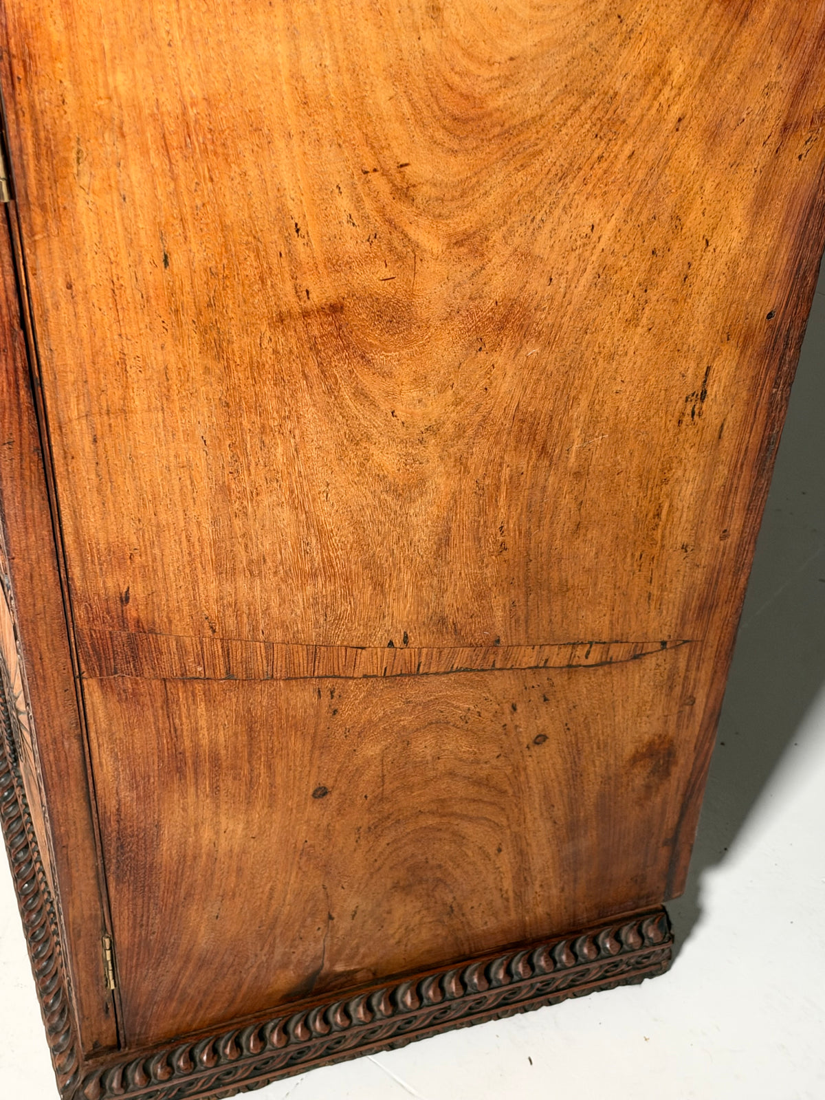 20th-century Anglo-Indian cabinet in teak