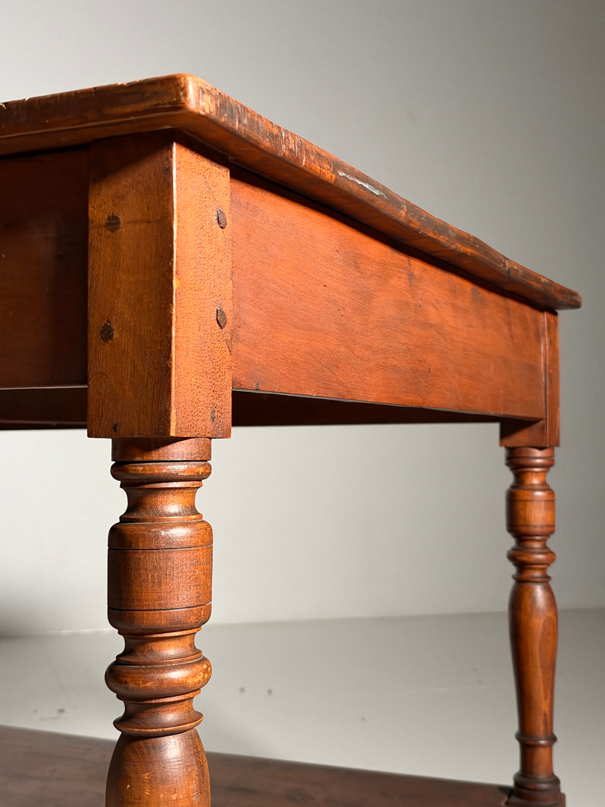 Belgische draper table ca. 1920
