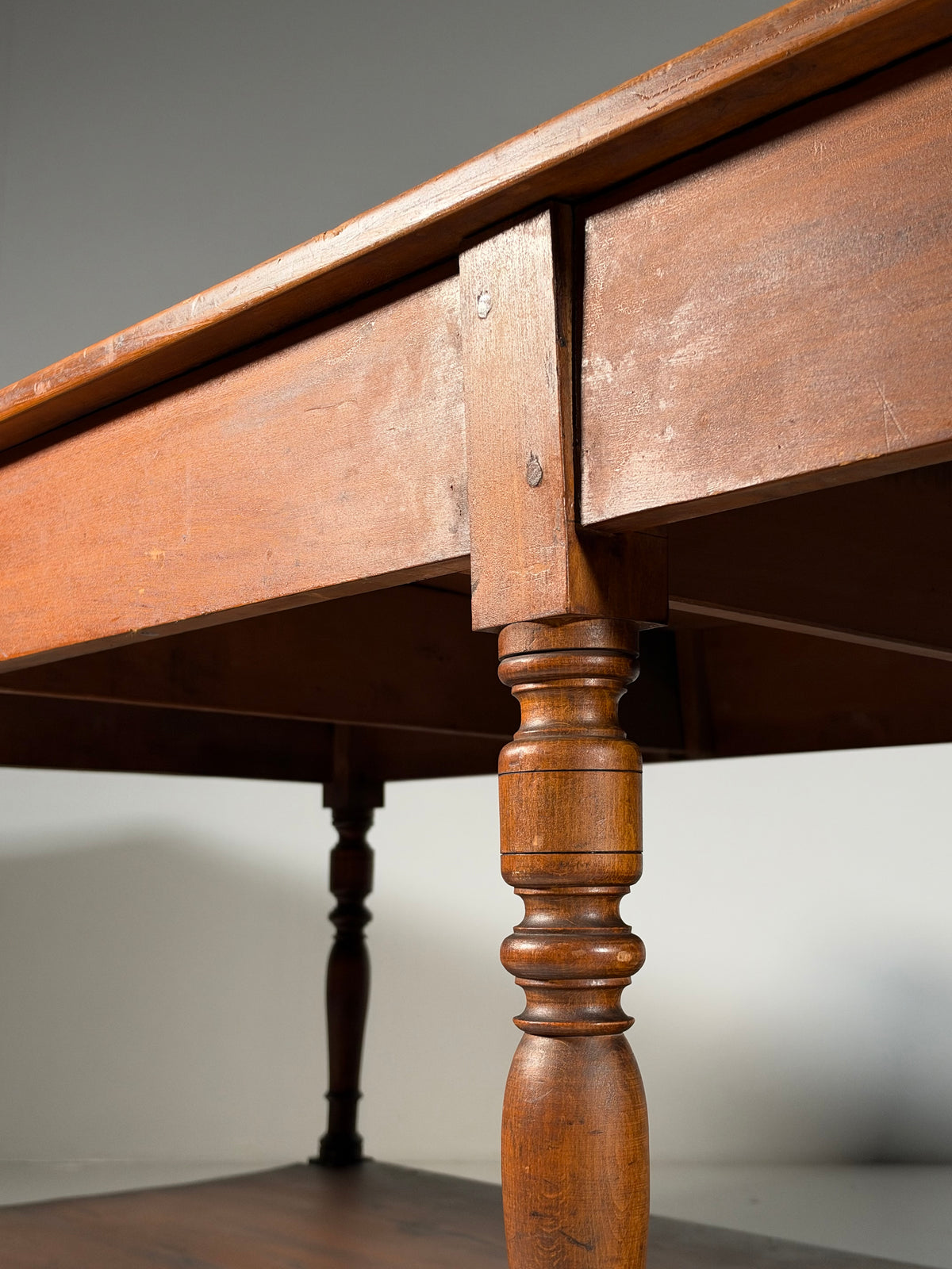Belgische draper table ca. 1920