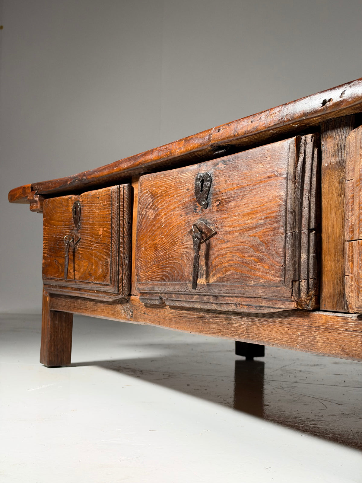 Very large Spanish coffee table, 231 cm