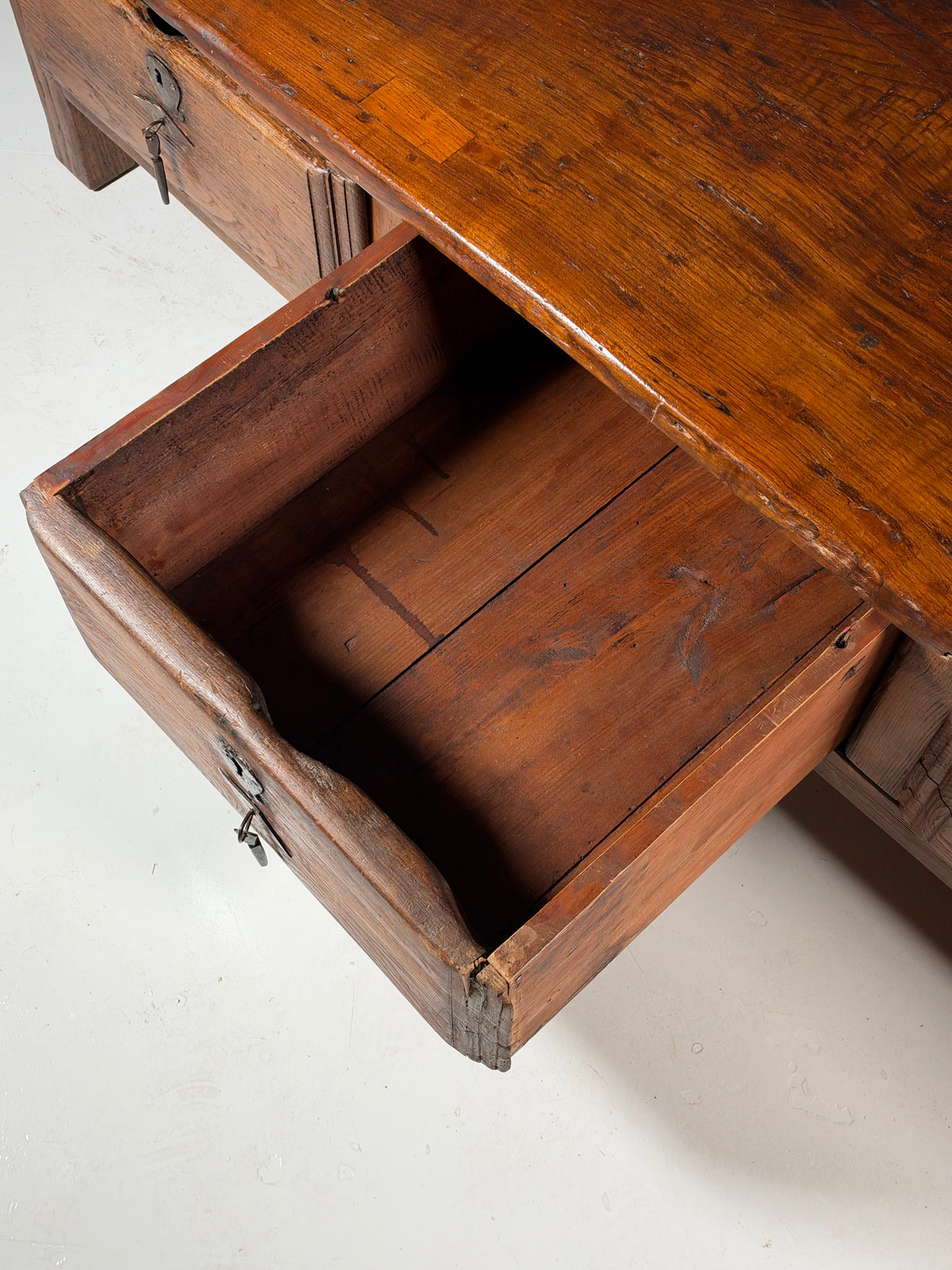 Very large Spanish coffee table, 231 cm