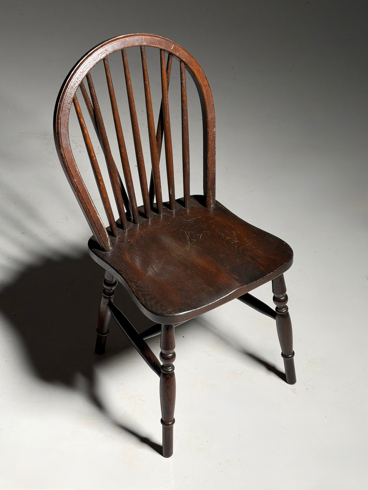 Set of 6 English Windsor chairs