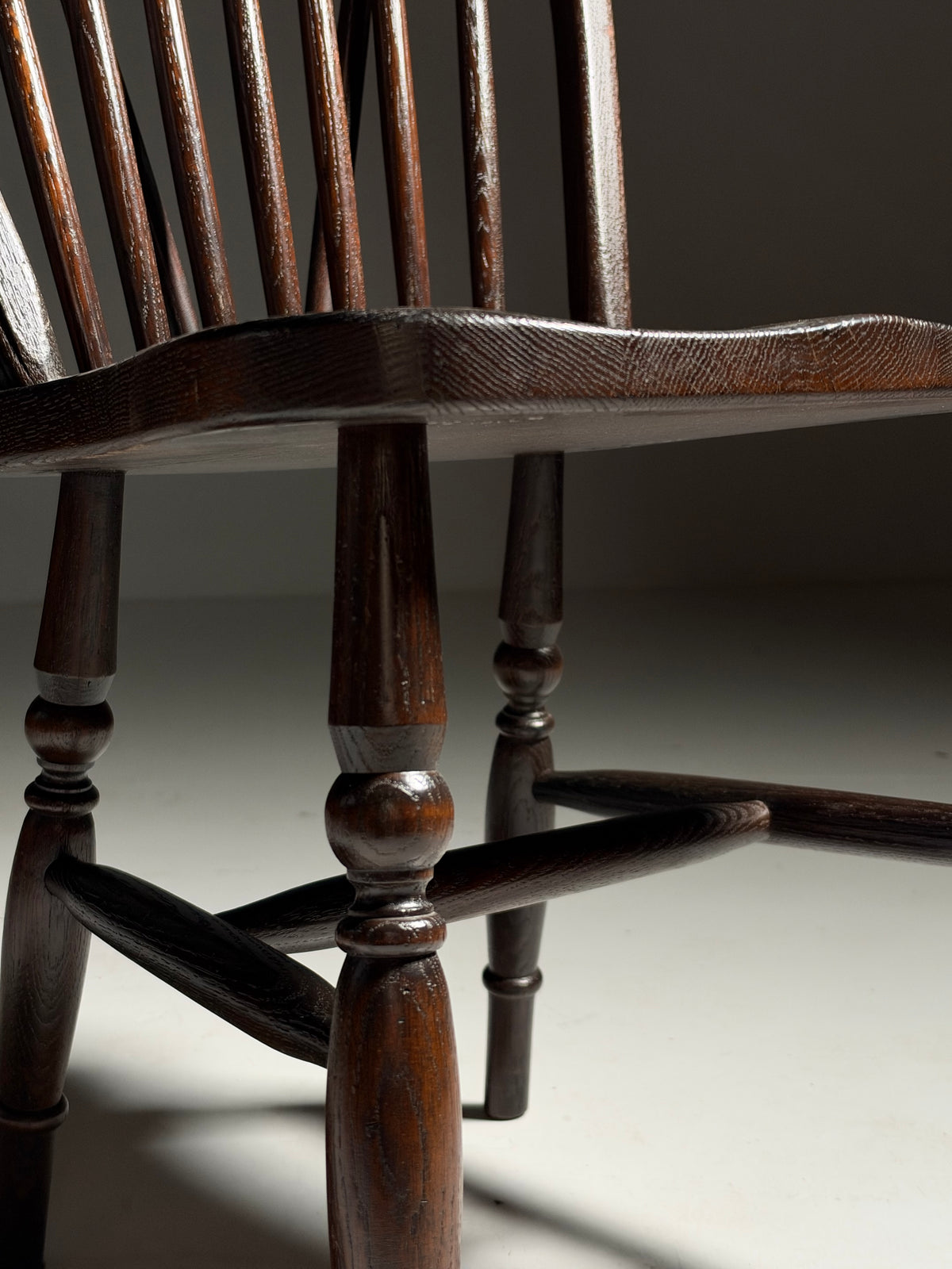 Set of 6 English Windsor chairs