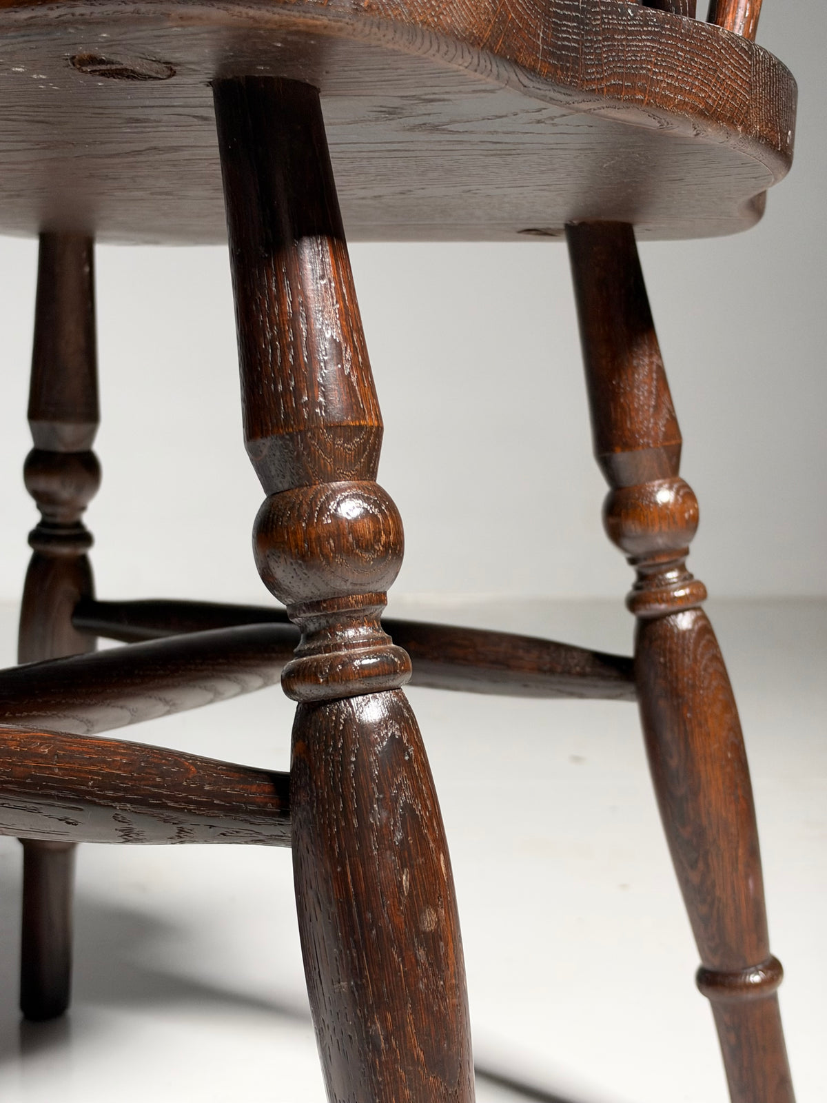 Set of 6 English Windsor chairs