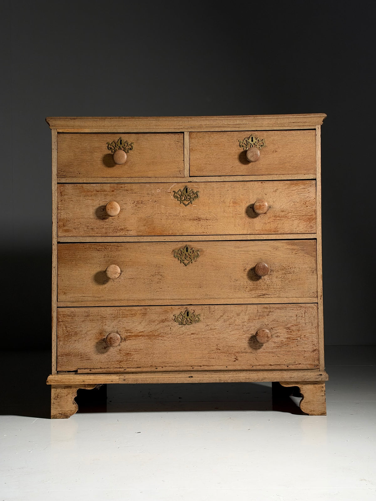 19th century English oak chest of drawers