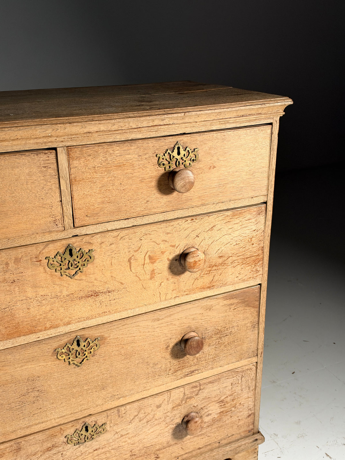 19th century English oak chest of drawers
