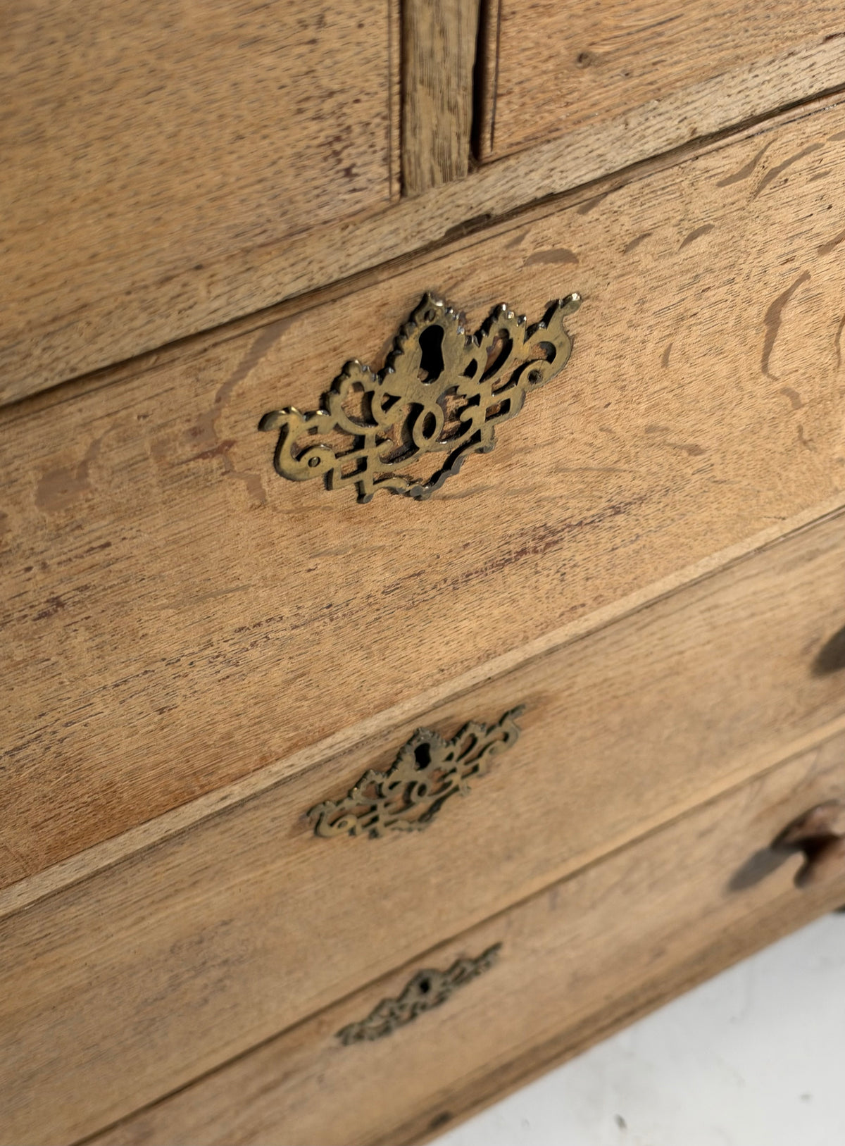 19th century English oak chest of drawers