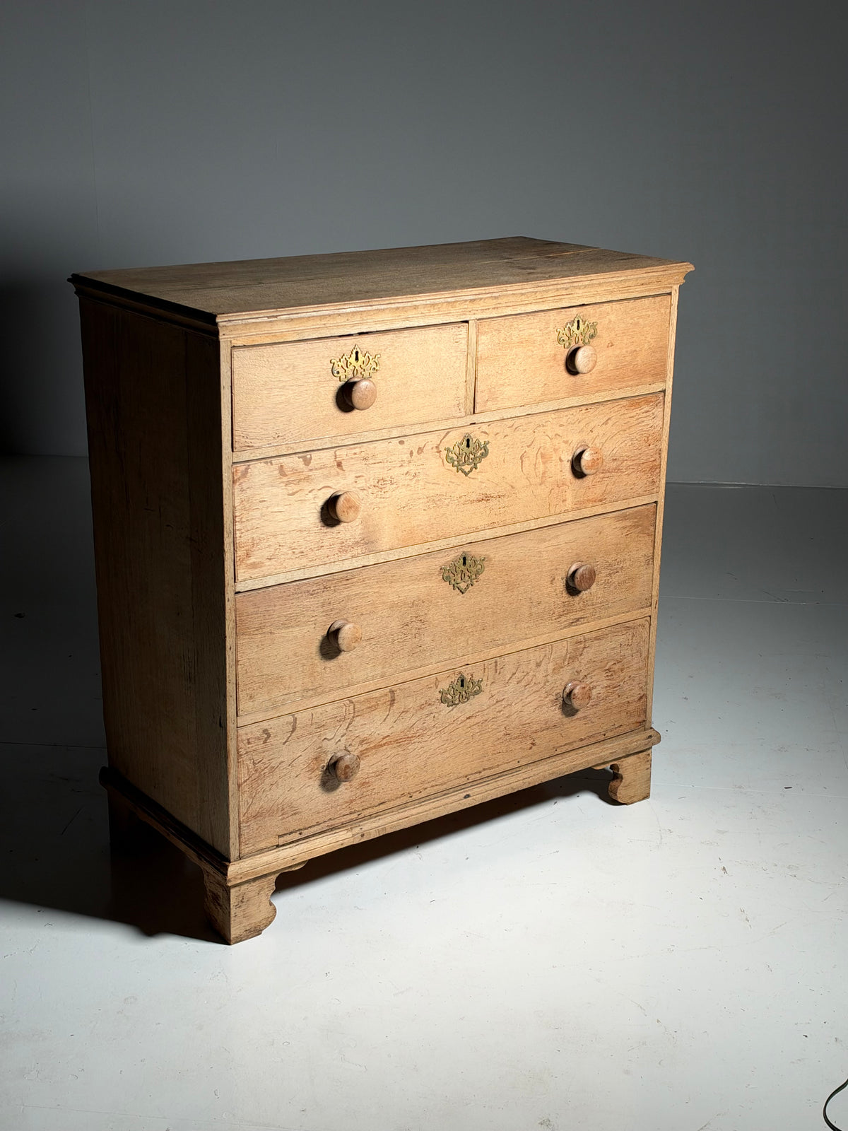 19th century English oak chest of drawers