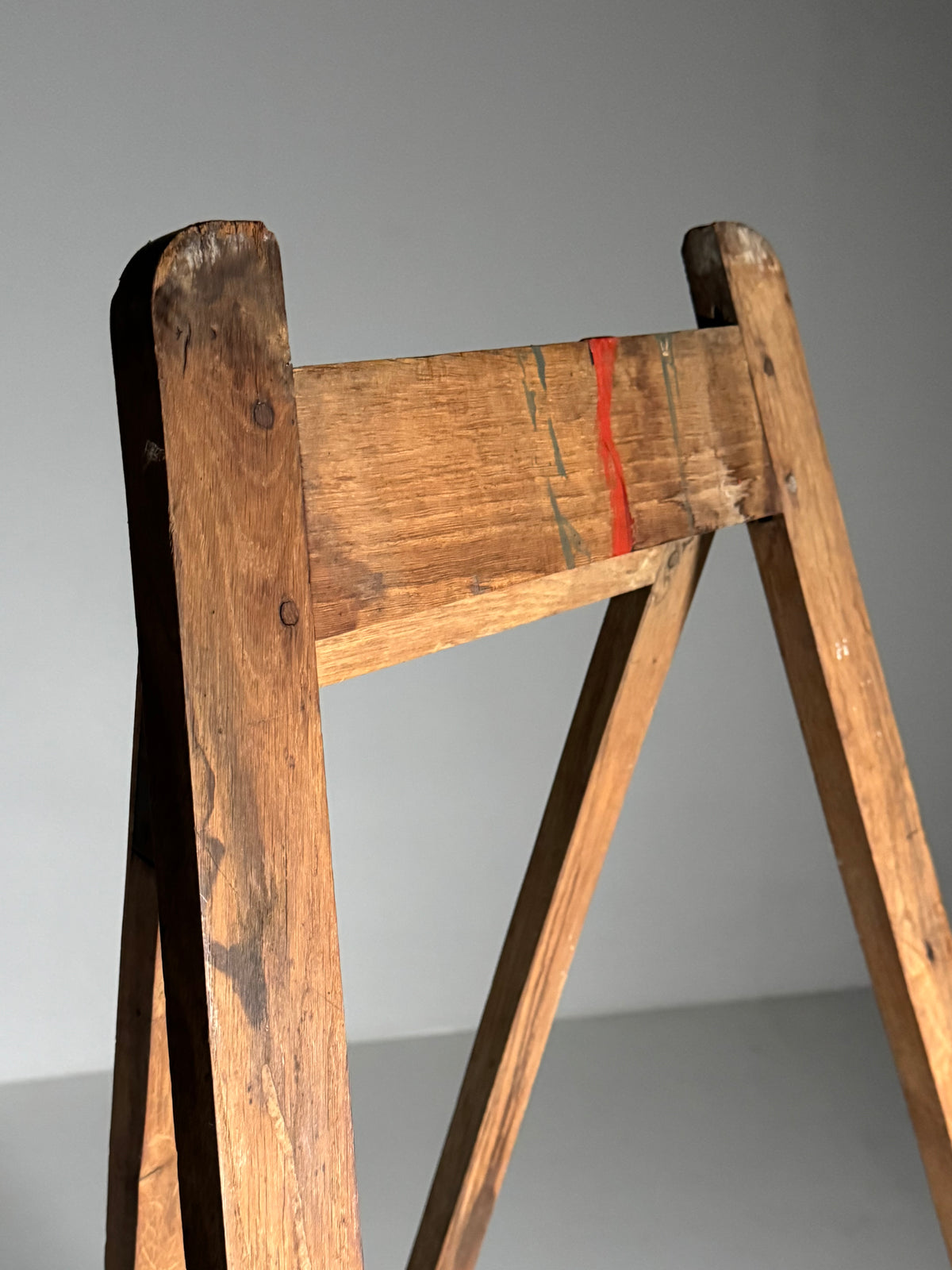 Oak easel, circa 1900–1930