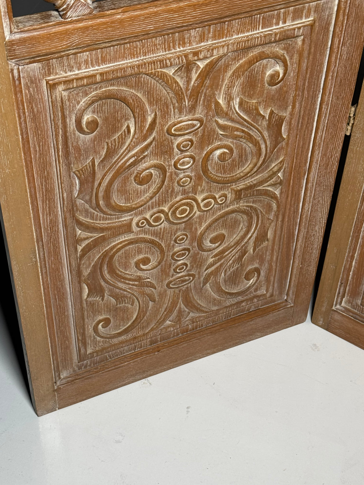 Huge classic folding screen