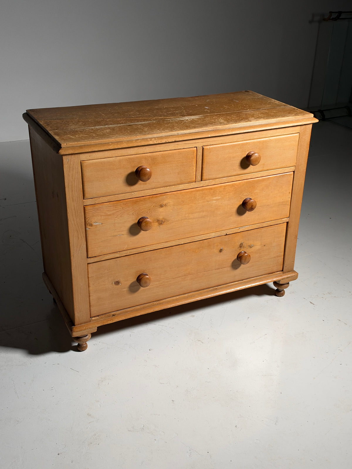 19th century English pine chest of drawers