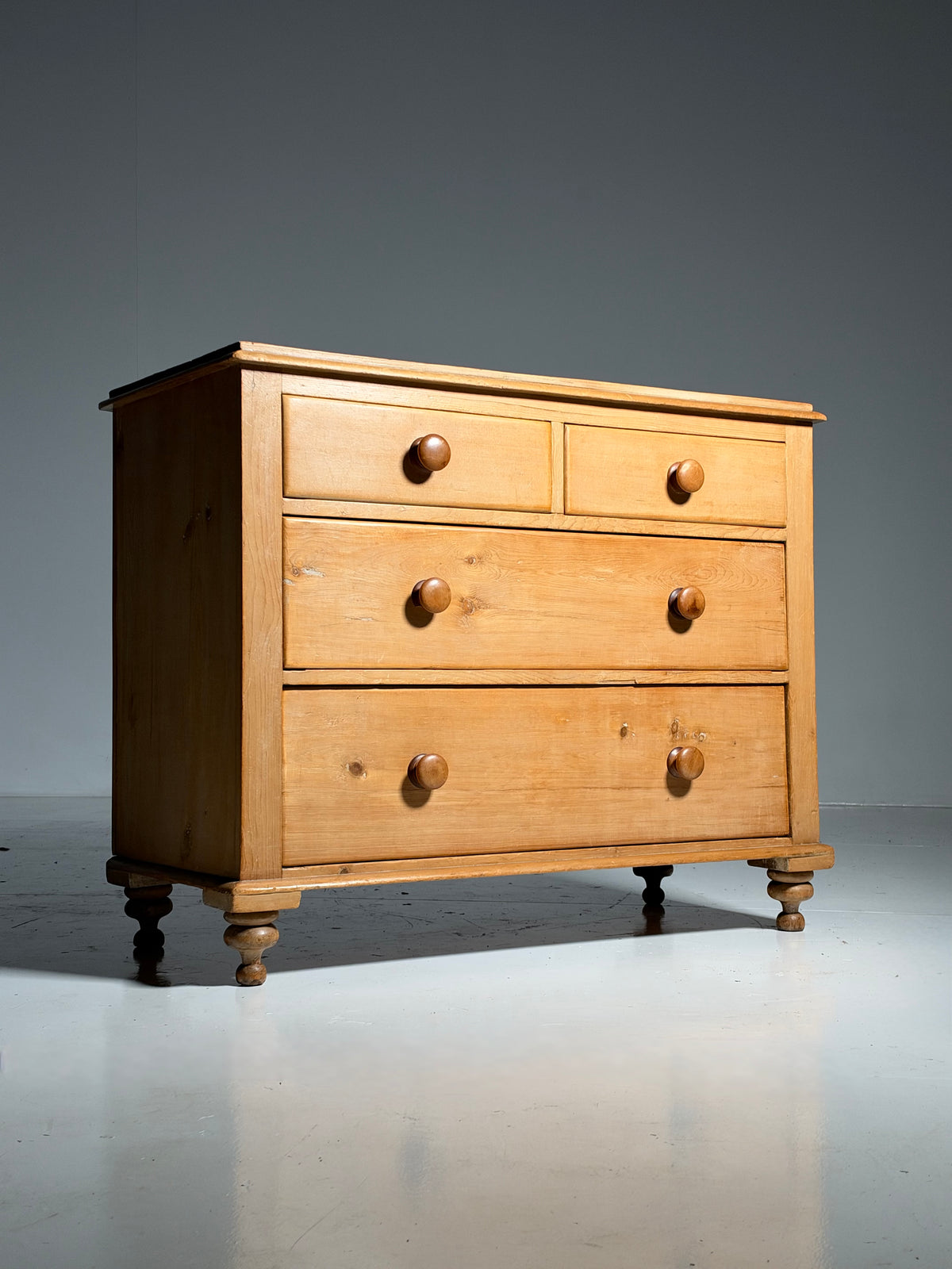 19th century English pine chest of drawers