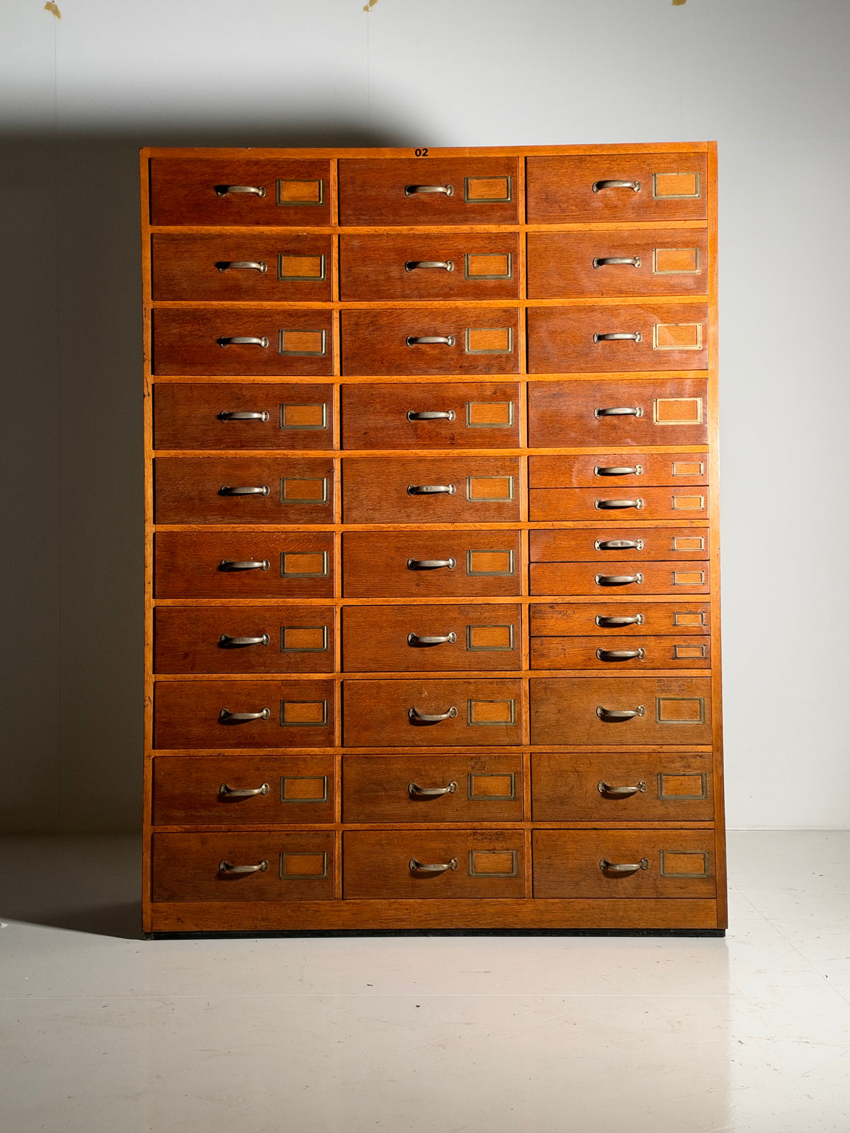 Pharmacy chest of drawers, 1960