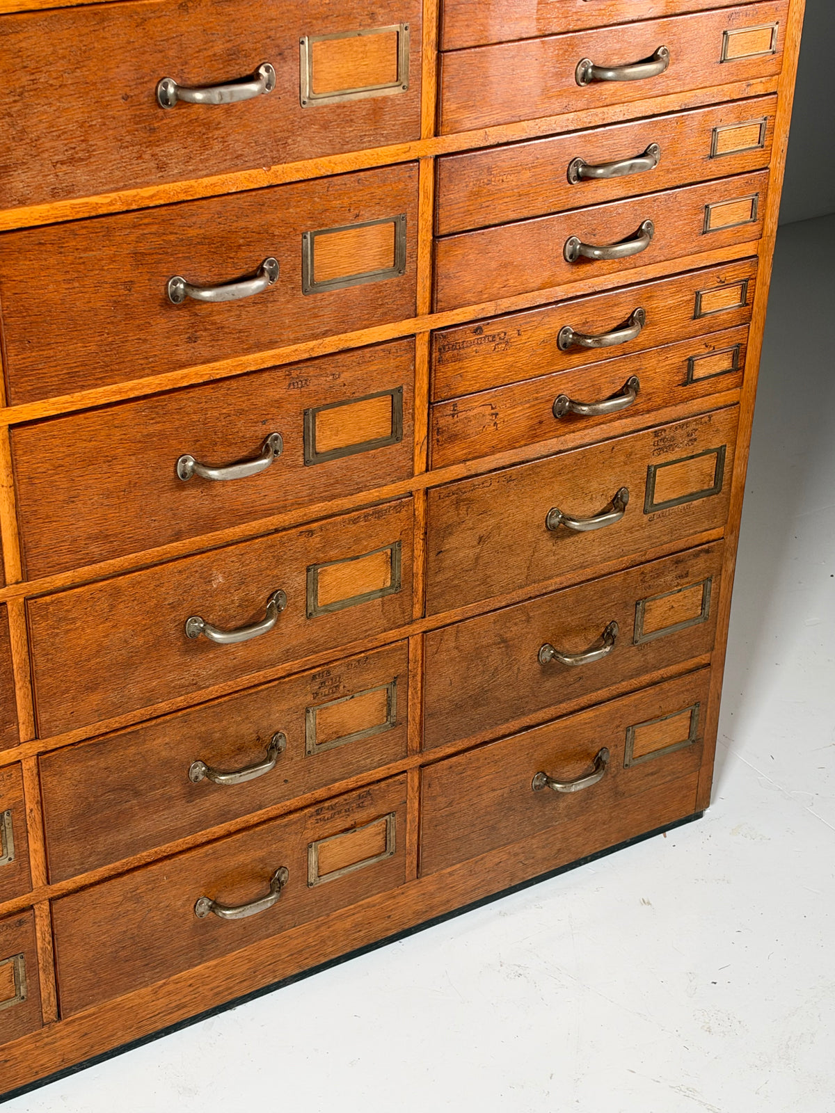 Pharmacy chest of drawers, 1960