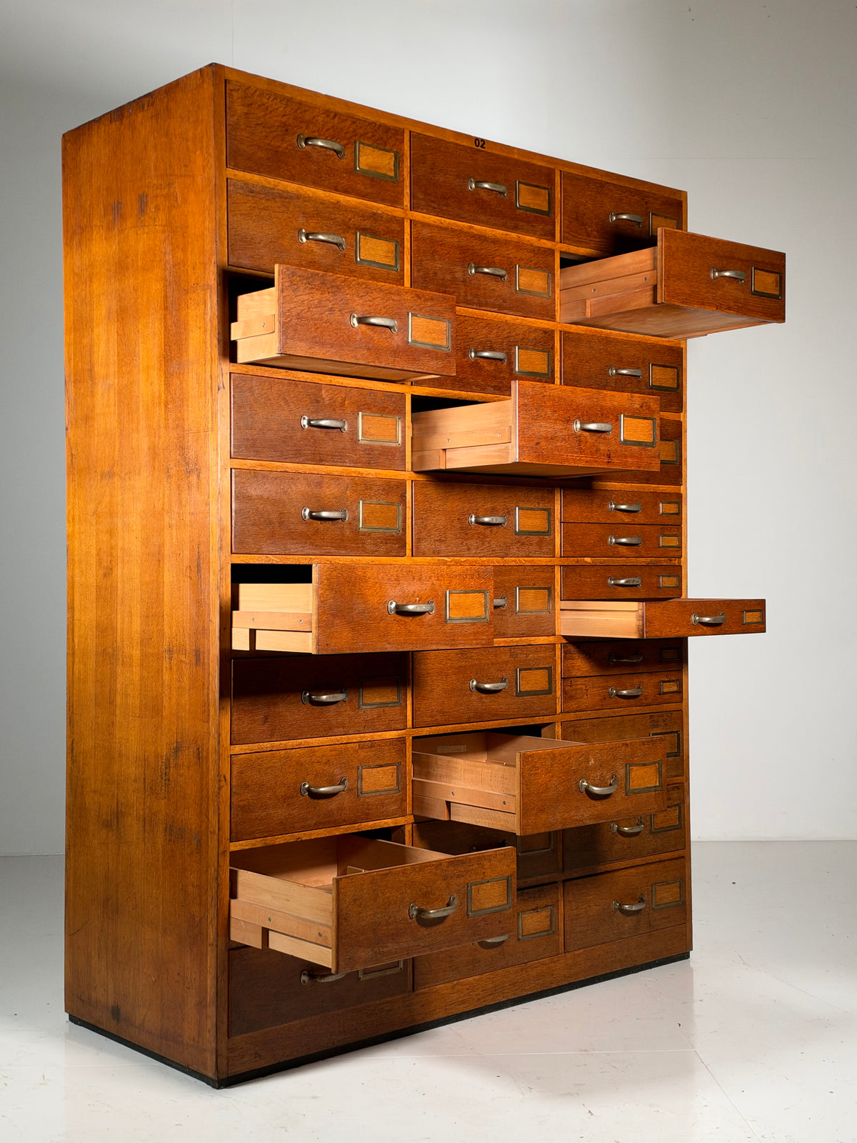 Pharmacy chest of drawers, 1960